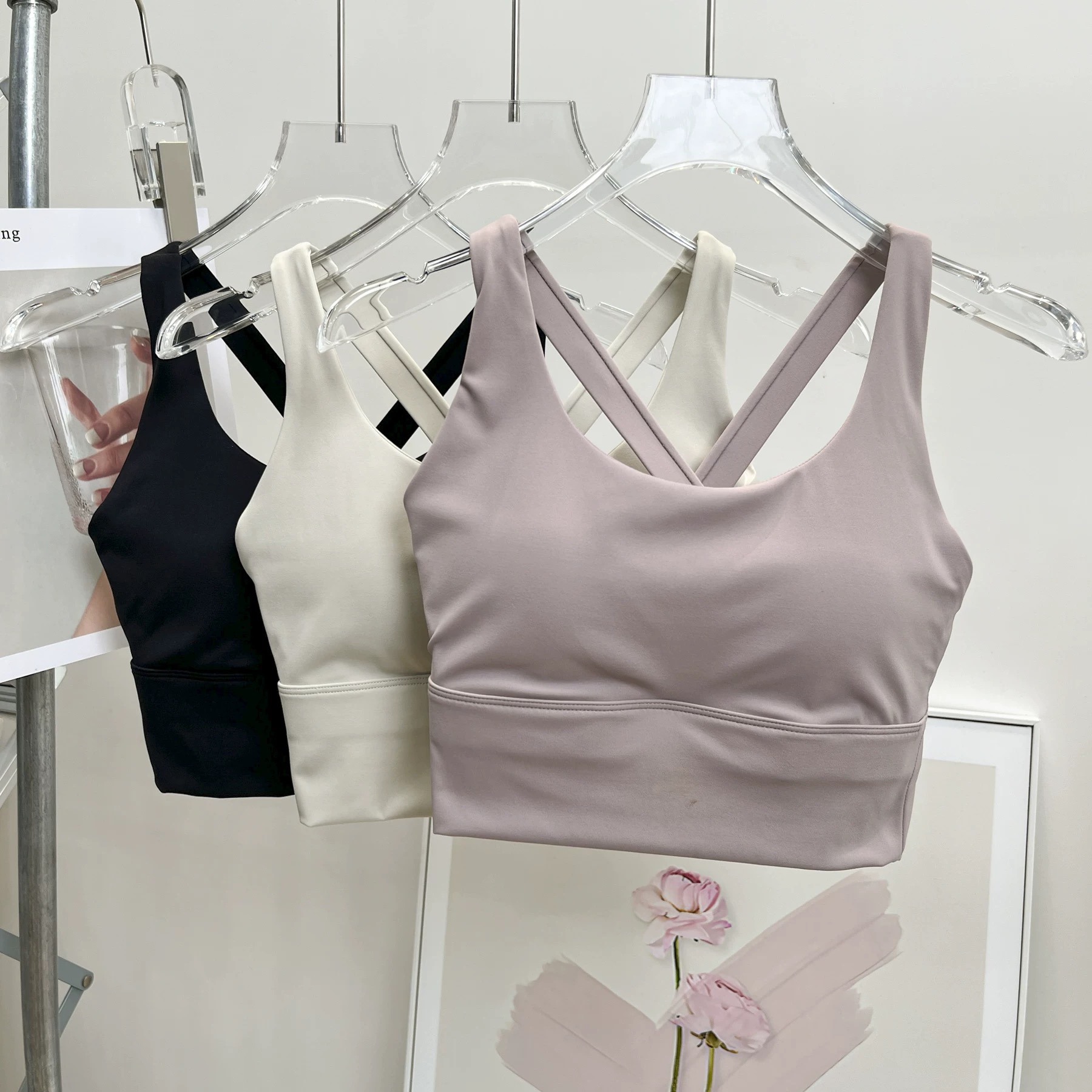 Shockproof Running & Yoga Bra  - đánh giá và giá Plunge Bra Push Up